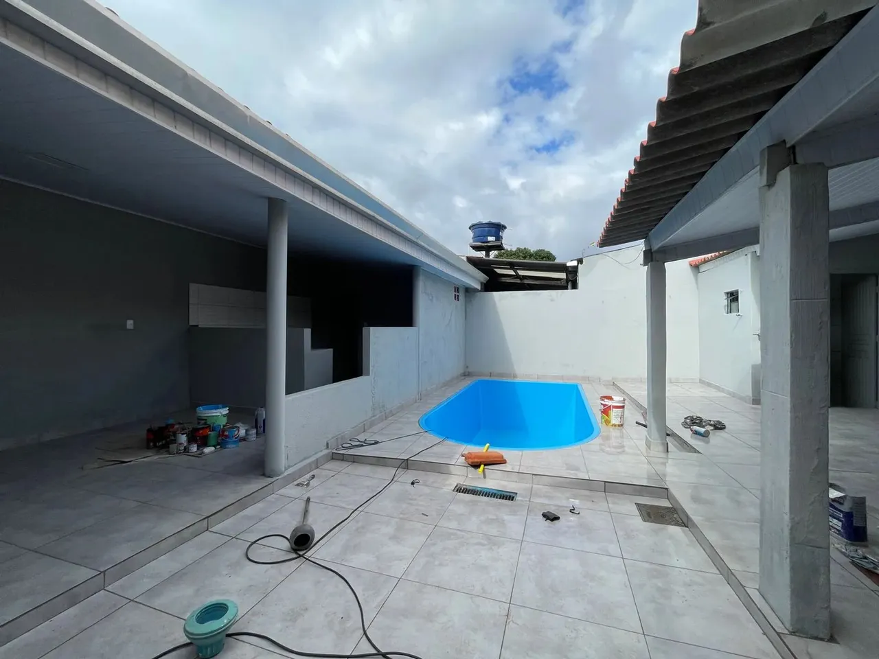 Imóvel residencial + salão comercial à venda/locação na Rua Ara Cruz
