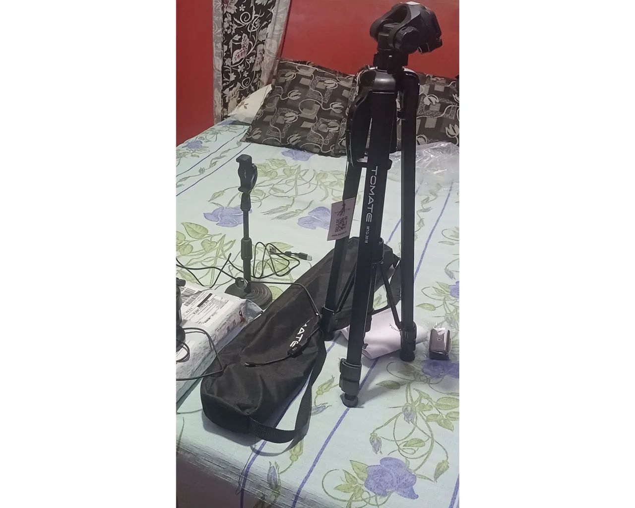 Tripé para Câmera Tomate com Bolsa e Suporte para Celular 1,80 - Foto 4