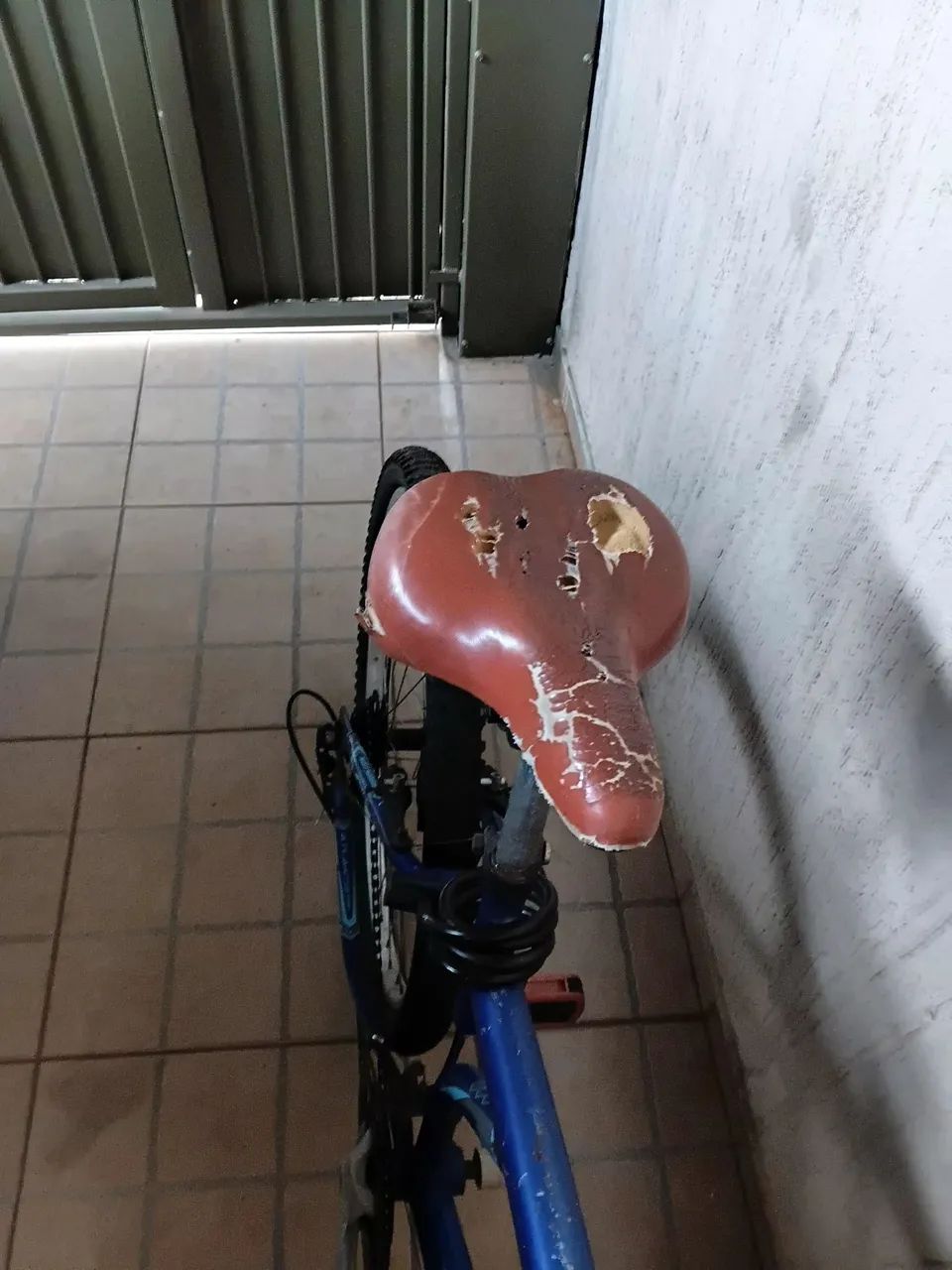 Vendo bicicleta Aro 26 aceito propostas  - Foto 3
