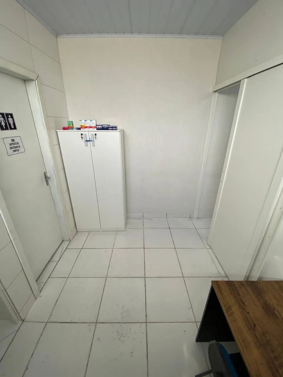 VENDO MÓVEIS DE FARMÁCIA SEMINOVO - Foto 5