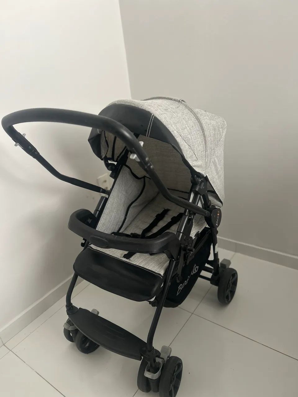 Burigotto Carrinho de bebê + bebê conforto c base  - Foto 5