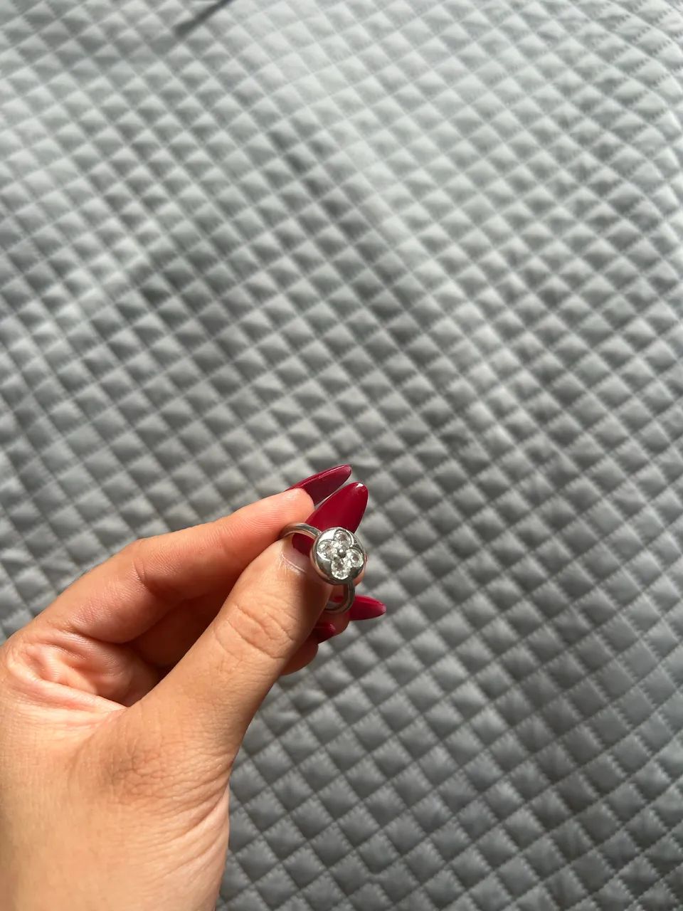 anel prata 925 com zircônias - Foto 3