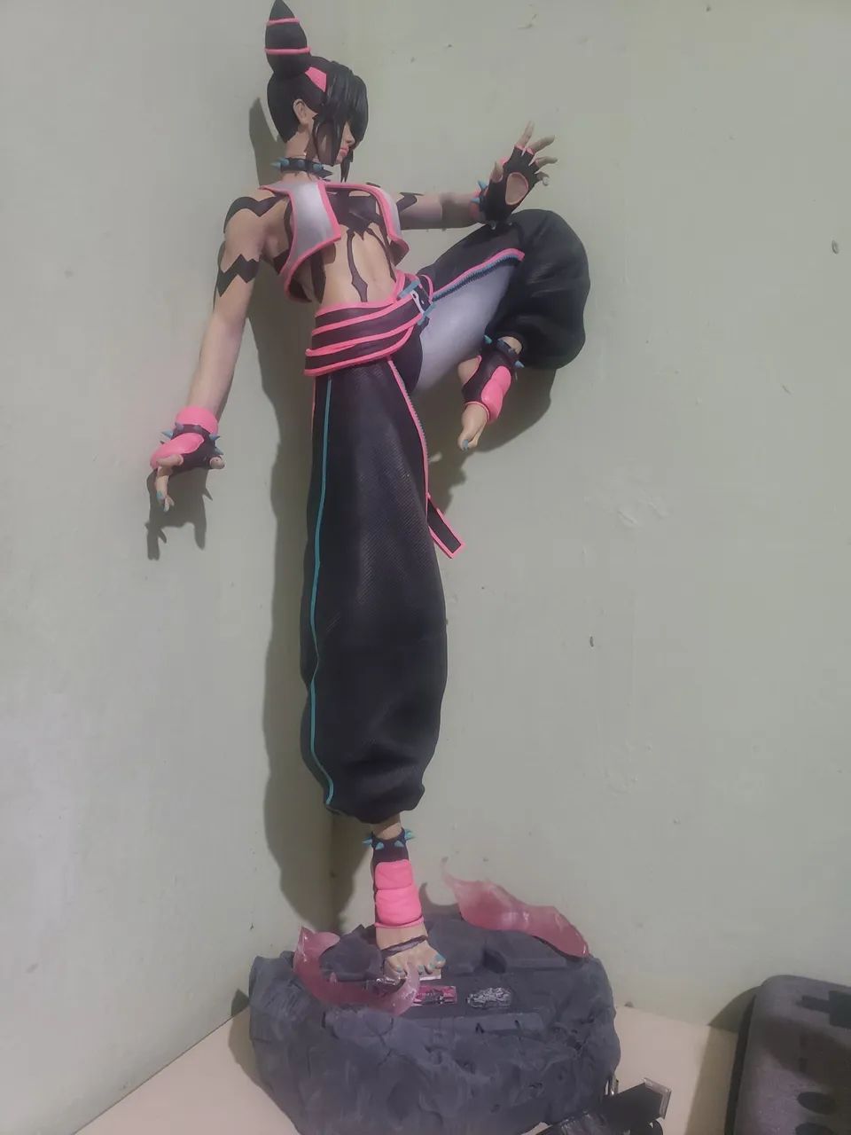 Figure Juri Han  - Foto 3