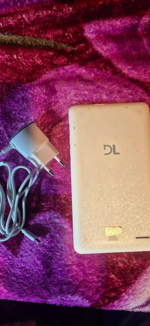 Tablet+100+reais+com+carregador+ - Foto 4