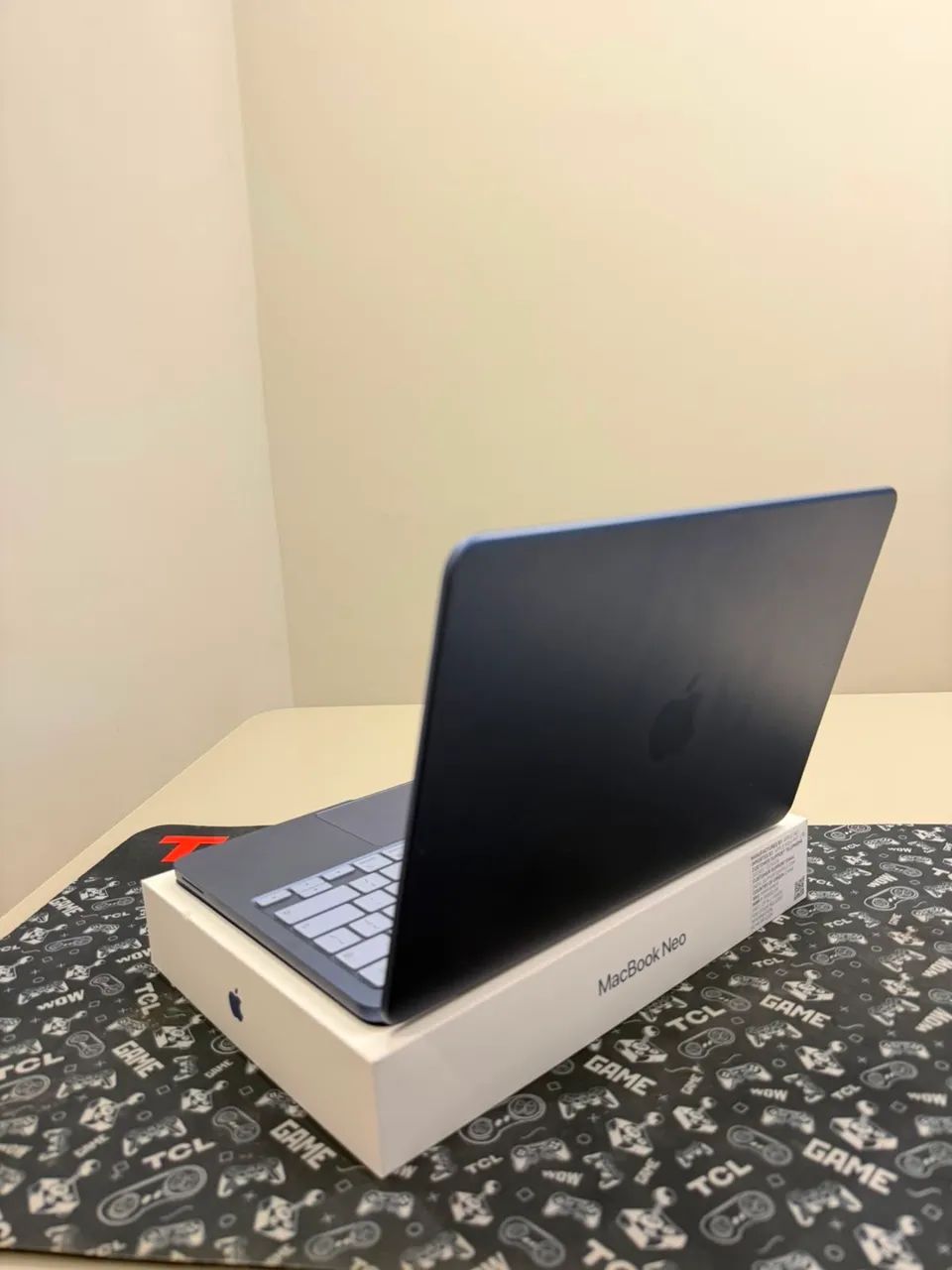 MacBook Neo Azul  - Foto 4
