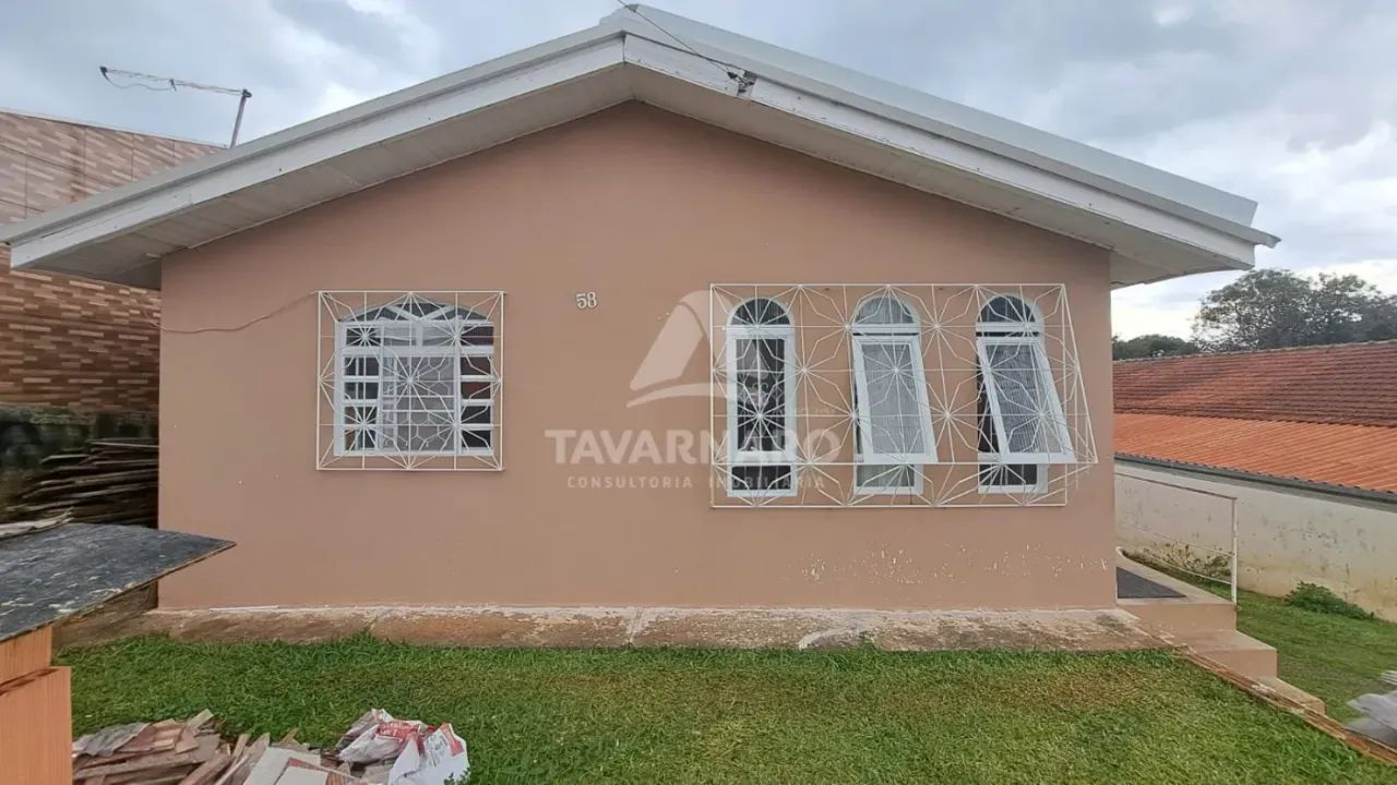 Casa Padrão em Ponta Grossa