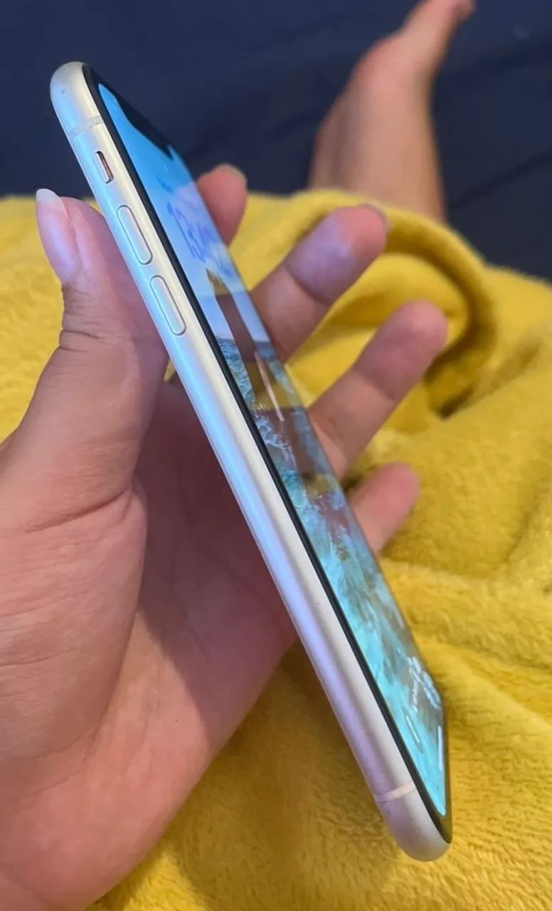 iPhone XR branco , ótimo estado a venda ! - Foto 4
