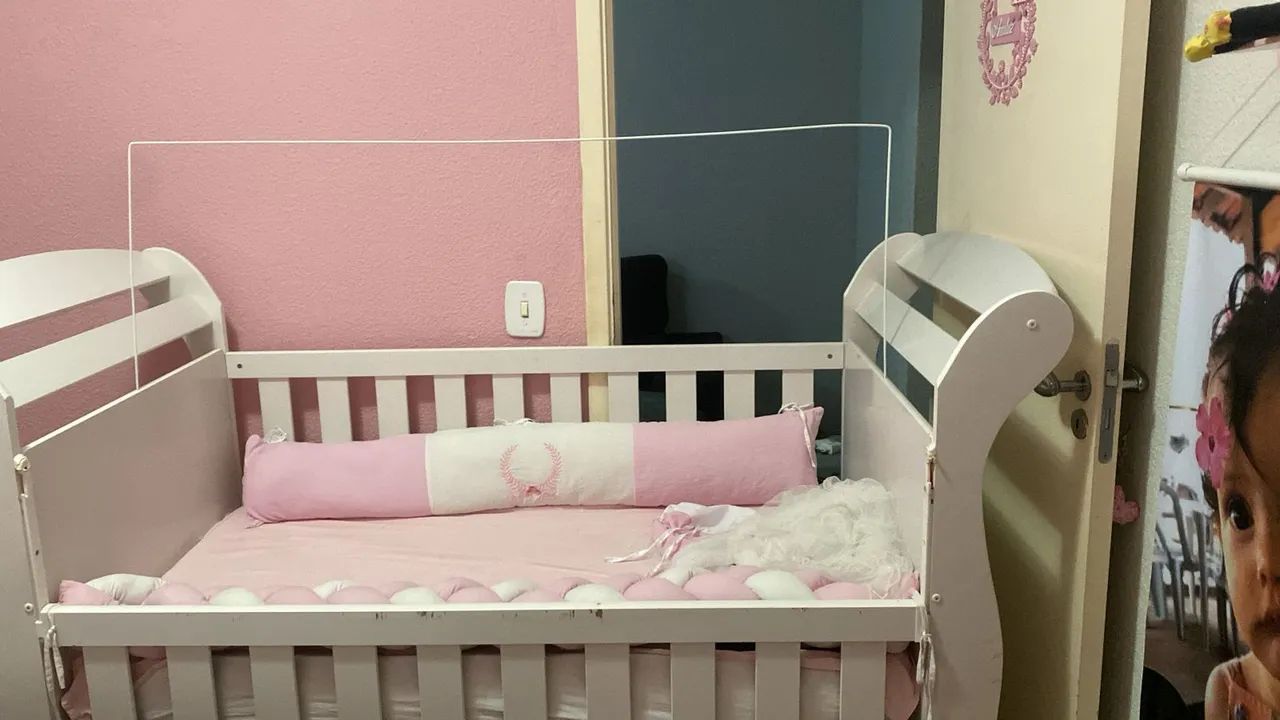 Berço seminovo 