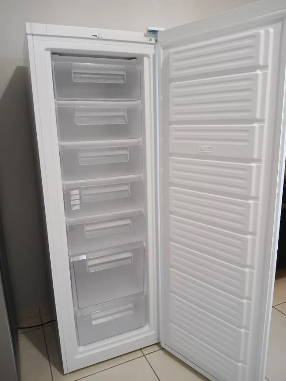 FREEZER EOS 242L 10 ANOS DE GARANTIA - Foto 4