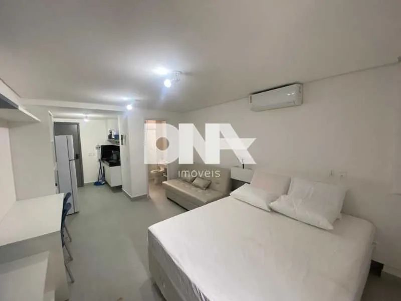 Flat : / Residencial / Jardim Oceania