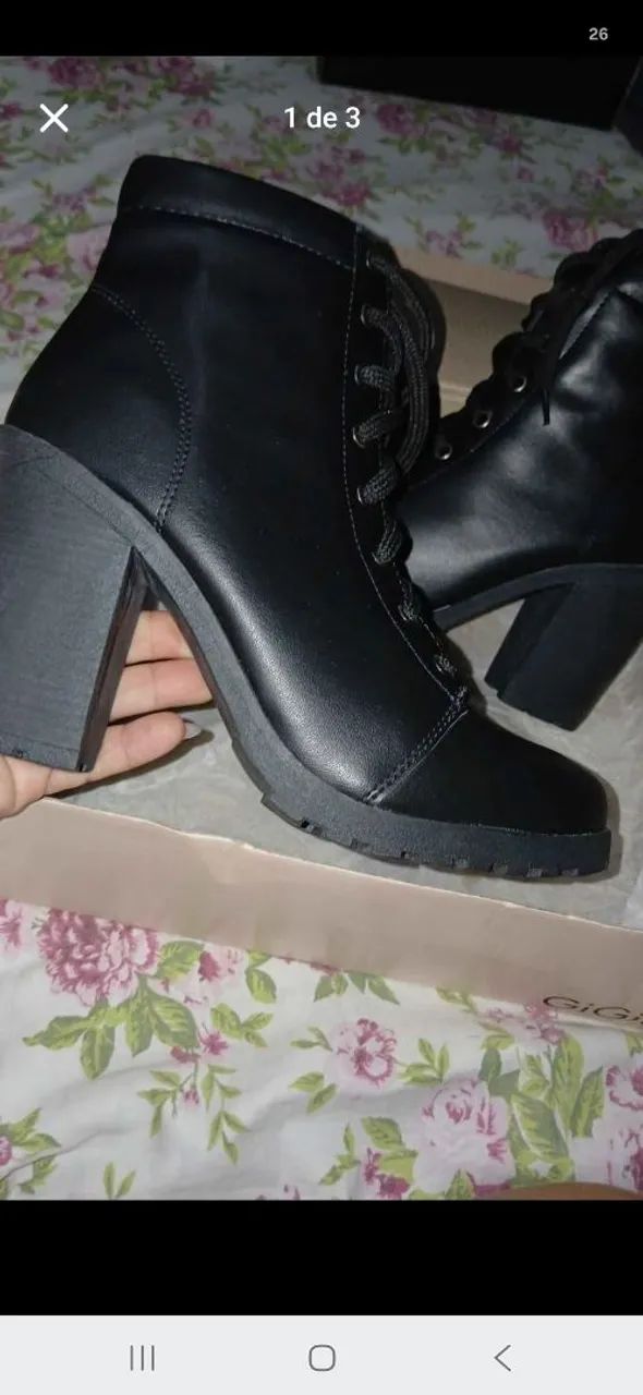 Bota com salto 10cm
