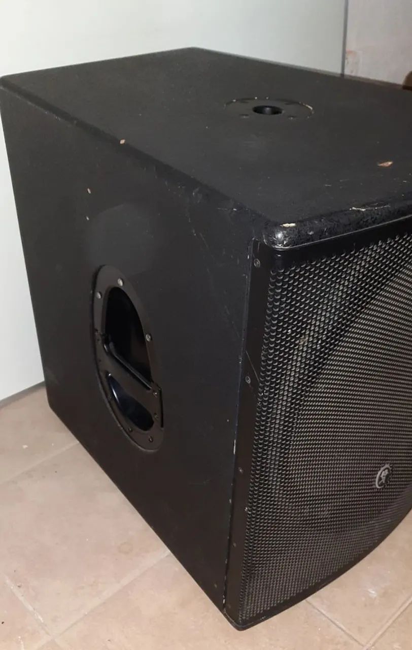 Subwoofer Ativo Mackie SRM1801 / 18 Polegadas 1000W Profissional - Foto 4