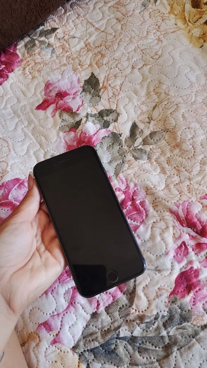 iPhone 8