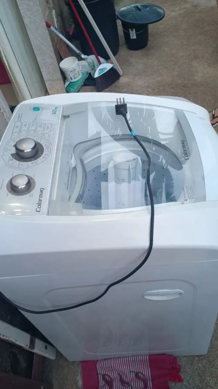 MAQUINA DE LAVAR ROUPA COLOMARK COM DEFEITO