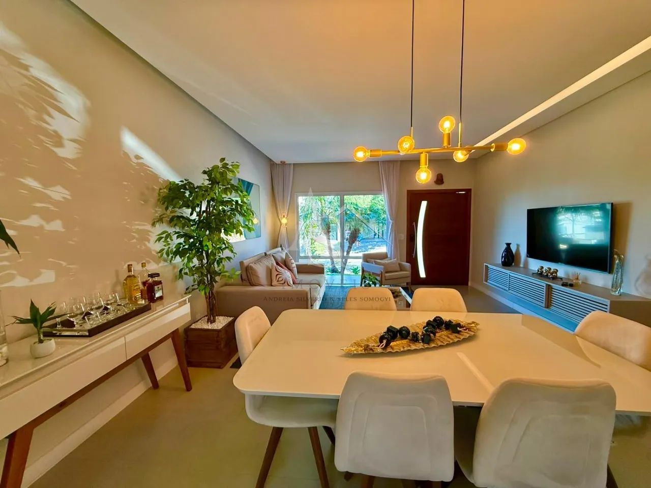Casa Térrea com Edícula e Piscina - Foto 4