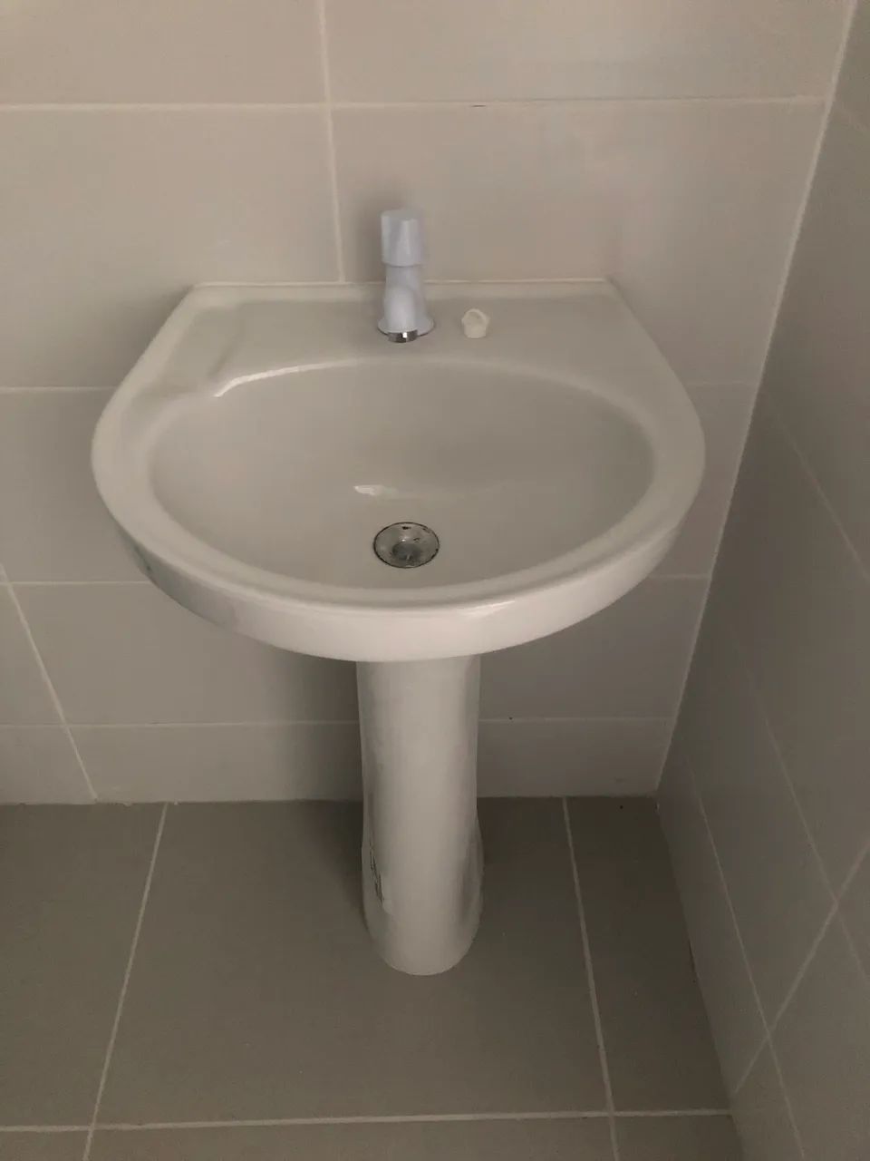 Complete Vanity Set with Column465536478903674881
