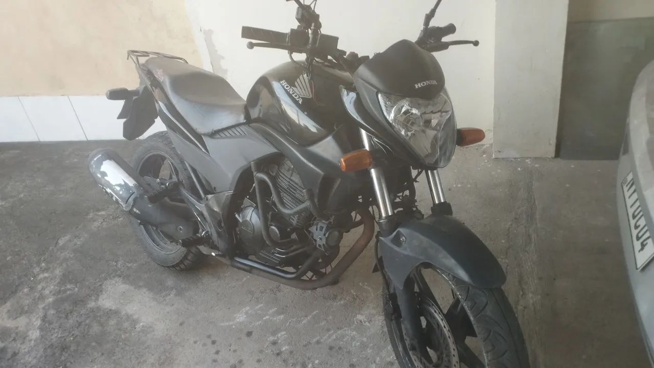 Cb 300 2011 - Foto 2