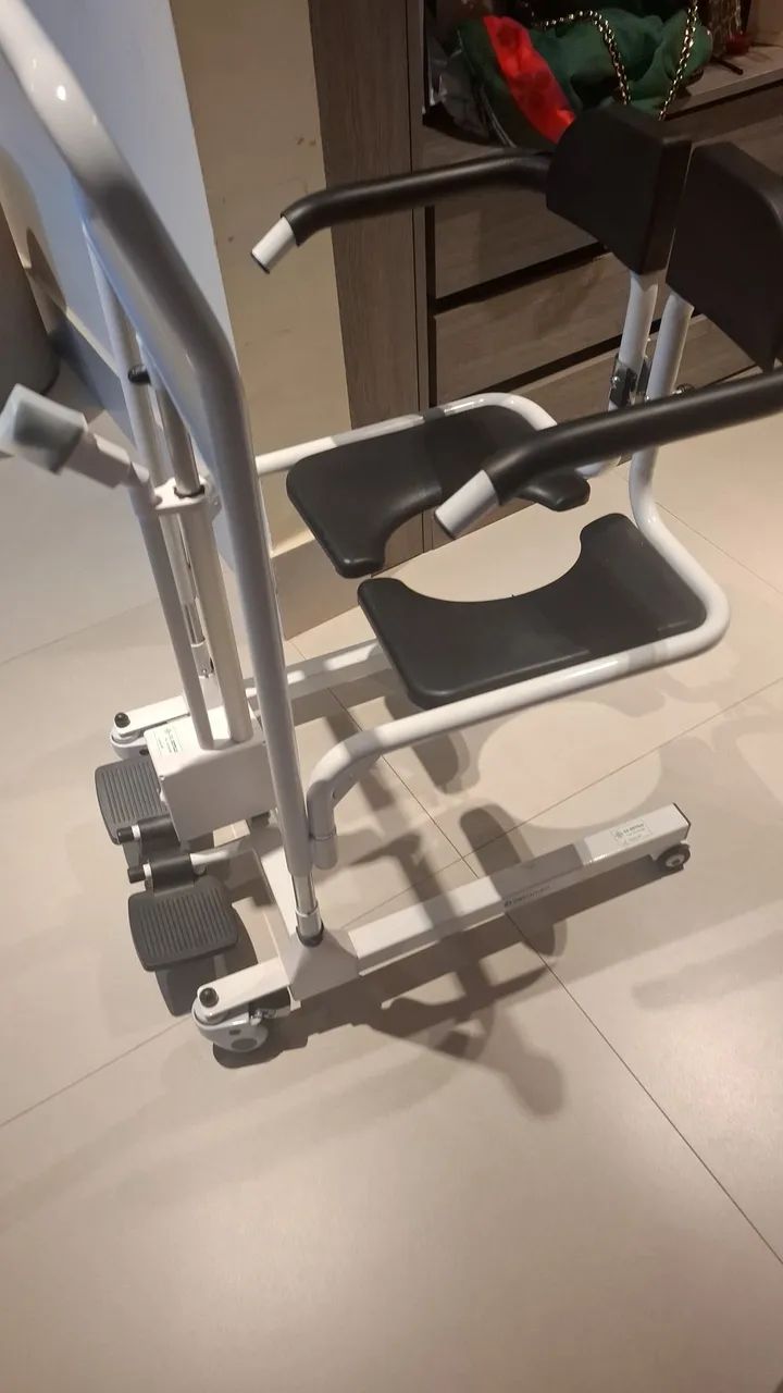 Cadeira Transferência Nova Automática  - Foto 2