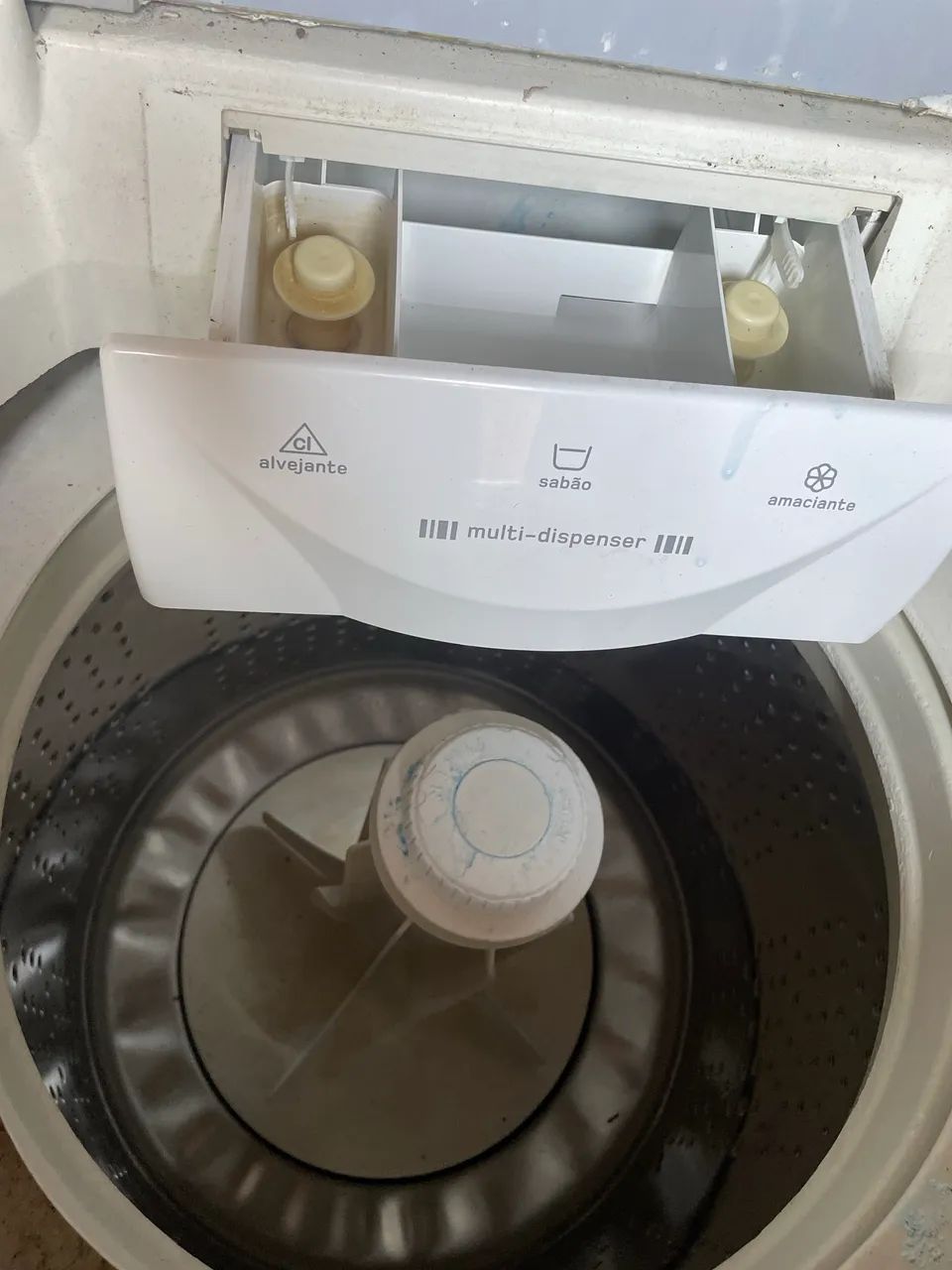 VENDO MÁQUINA DE LAVAR FUNCIONANDO PERFEITAMENTE BEM  - Foto 2