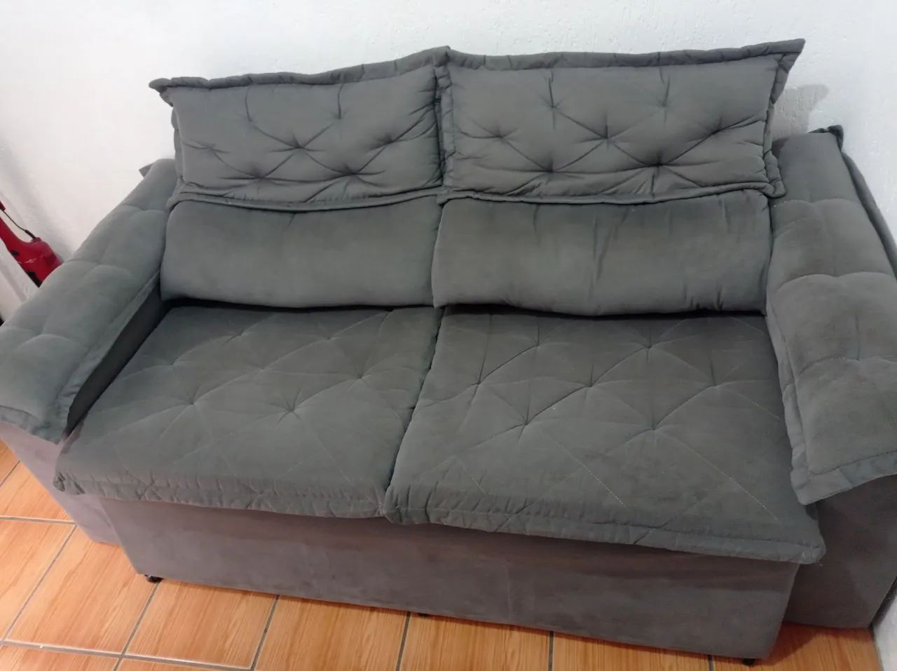 Sofá retrátil 2 lugares cinza - Foto 4