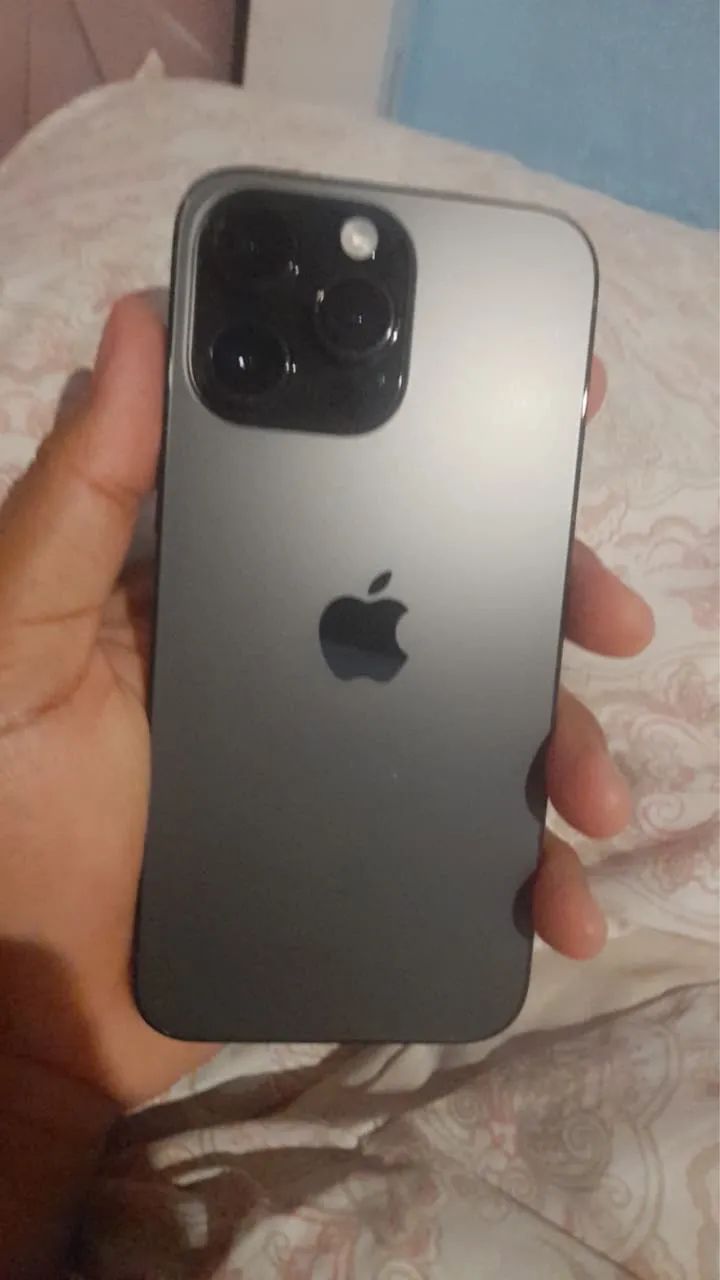 Vendo ou troco 14 pro Max por inferior com volta  - Foto 4
