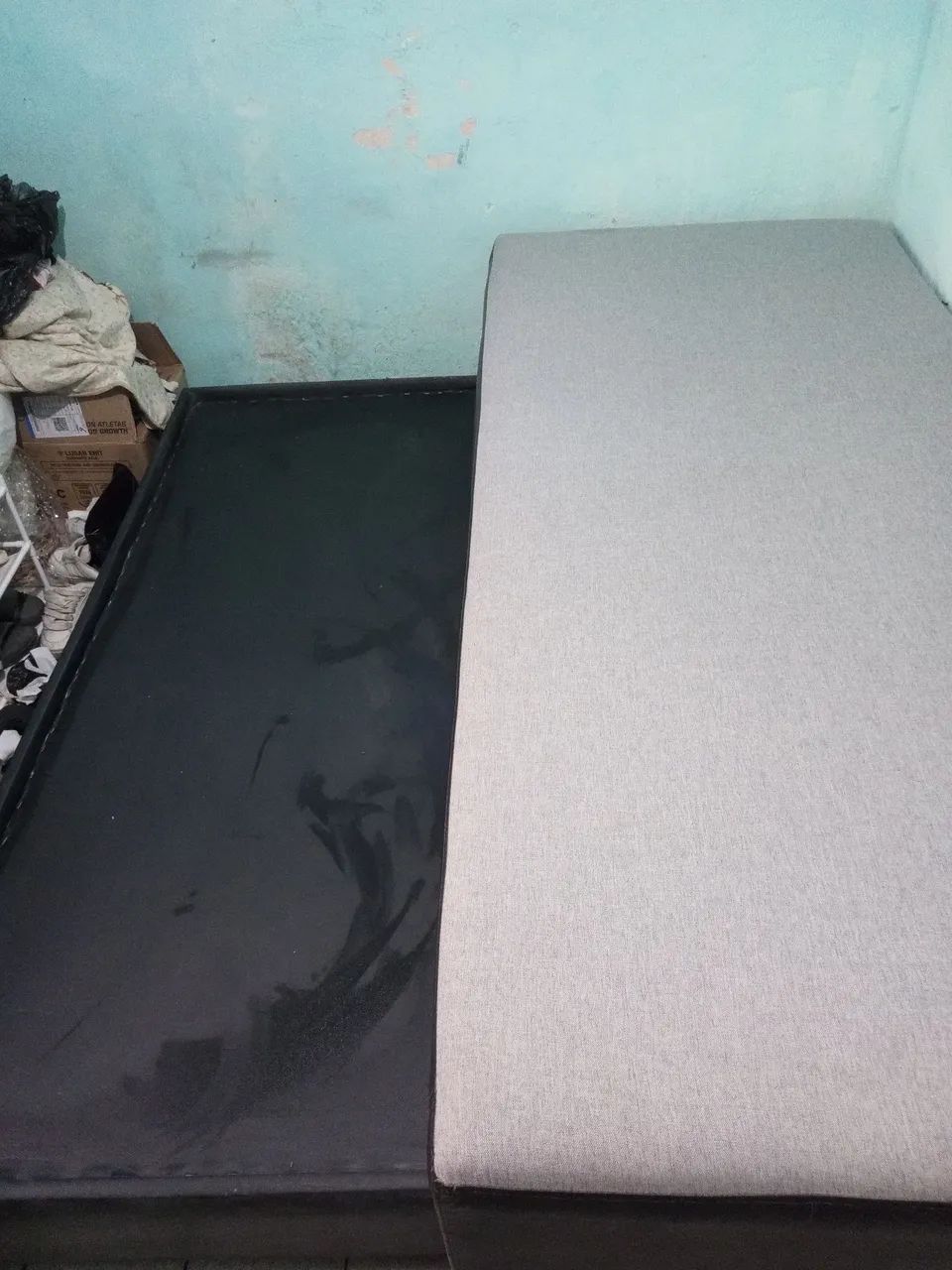 Bi-Cama semi nova sem marcas de uso