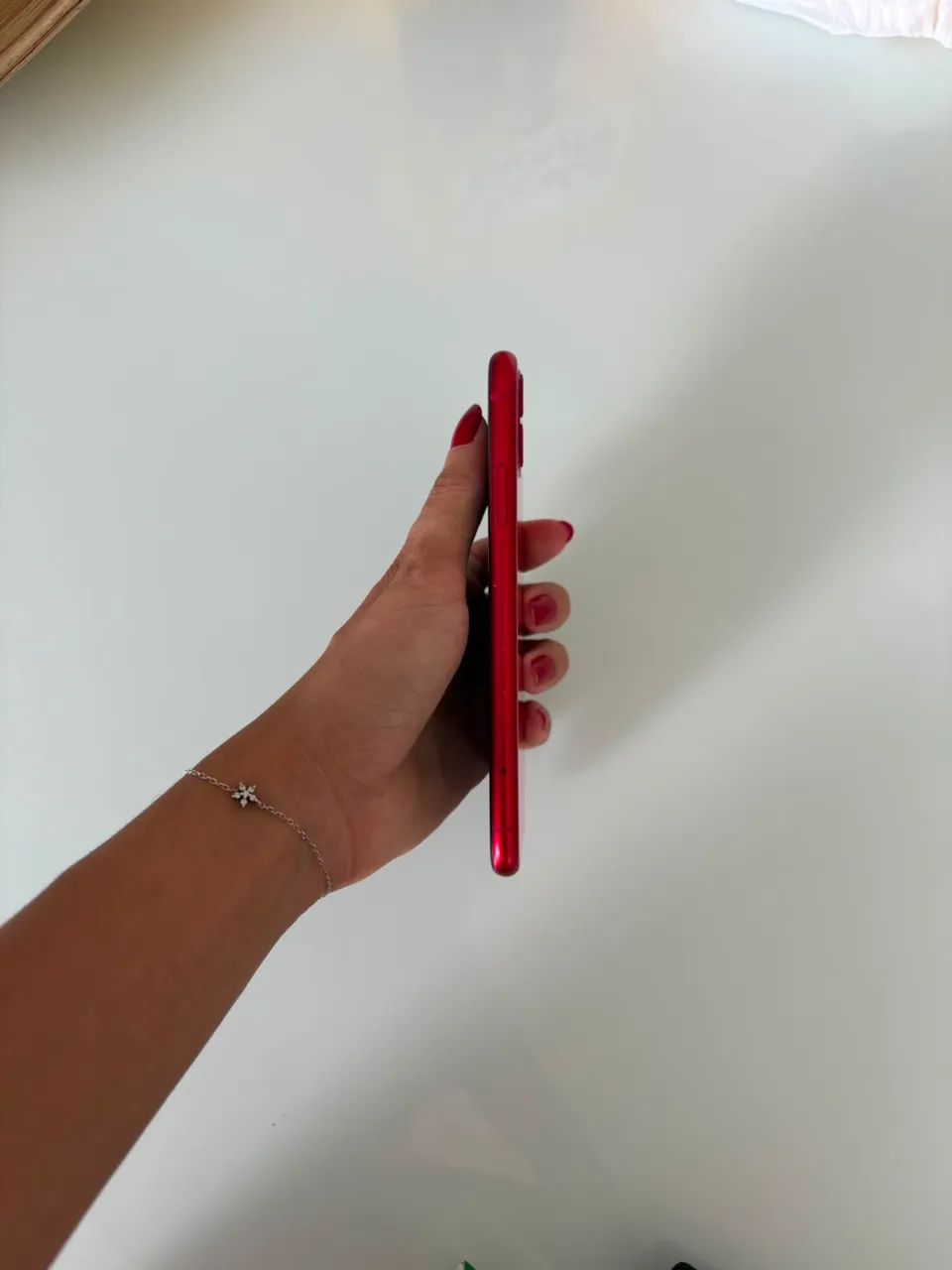 iPhone 11 Red - 64 GB Único Dono  - Foto 3