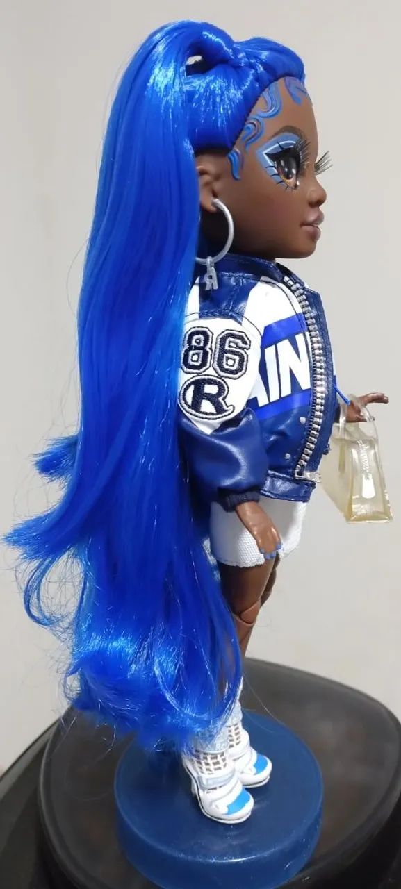 Boneca Rainbow High Coco. Leia descrição  - Foto 3