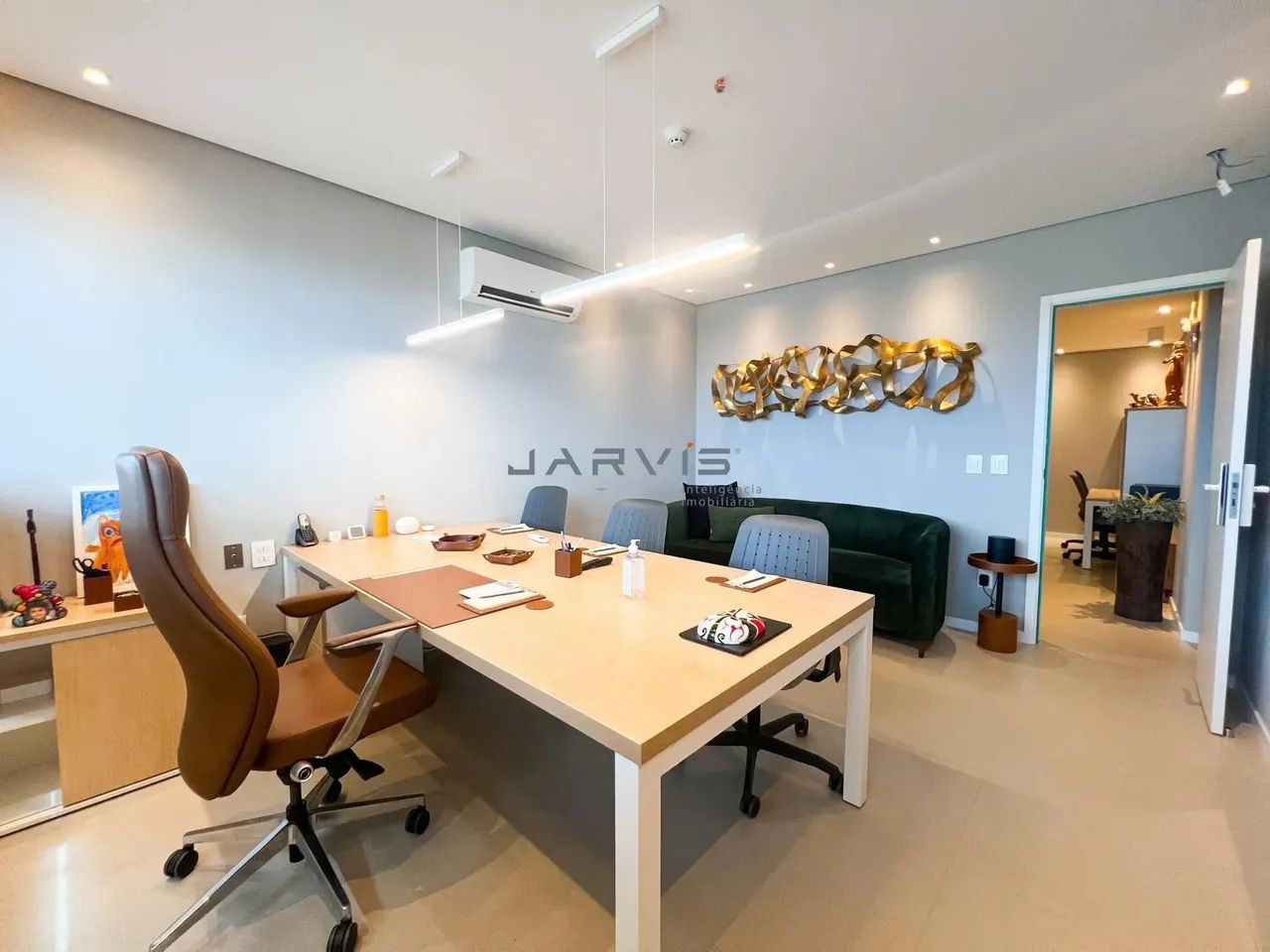 Sala comercial com 38 m2, no Empresarial Centenário Office - Farol
