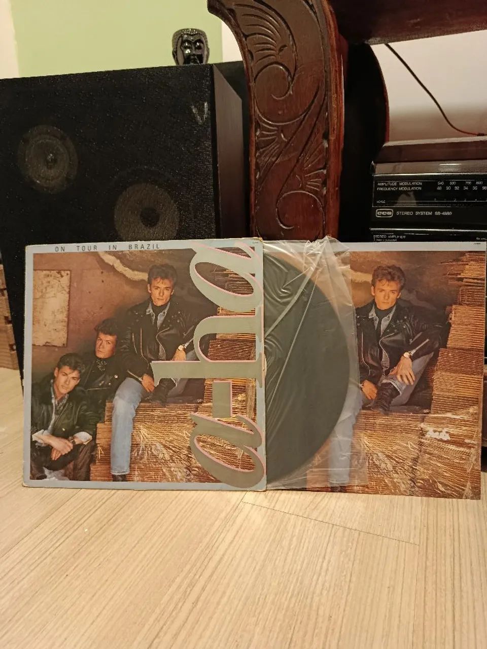 A-HA LP disco vinil Tuor In Brazil (é um Great Hits) - Foto 2