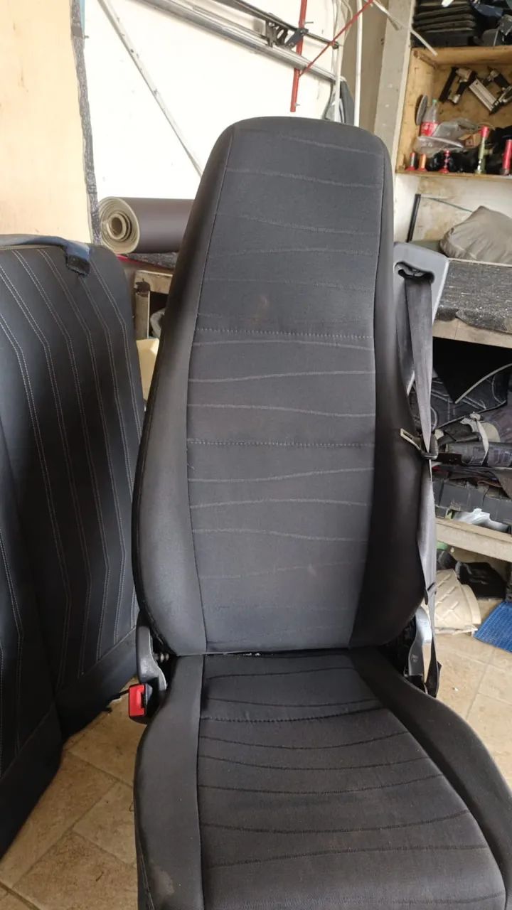 Banco da nova Scania do motorista  - Foto 2