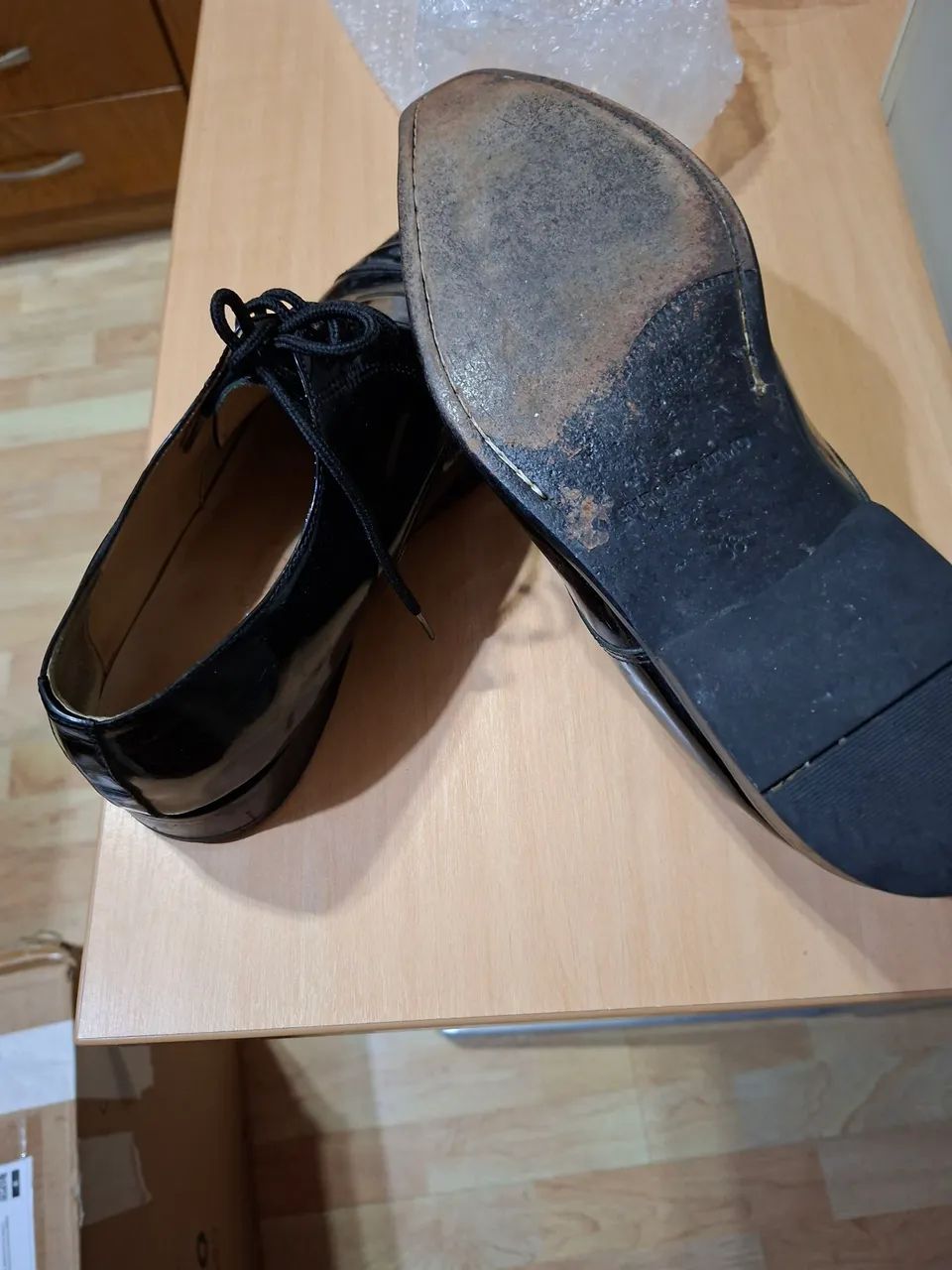 Sapato em couro envernizado - Foto 2
