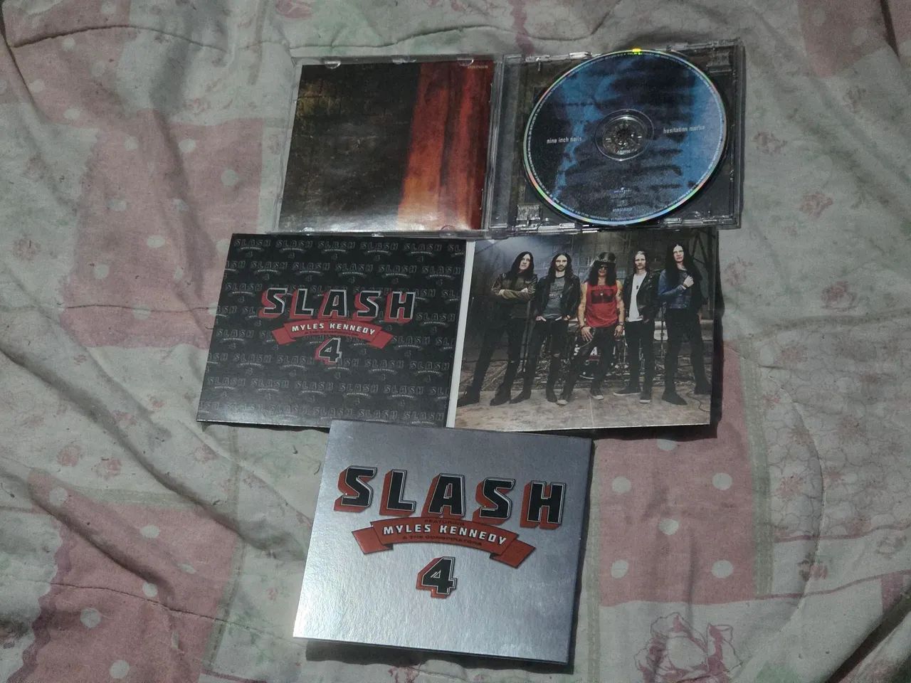 CD Slash Featuring Myles Kennedy and the Conspirators e CD Nine