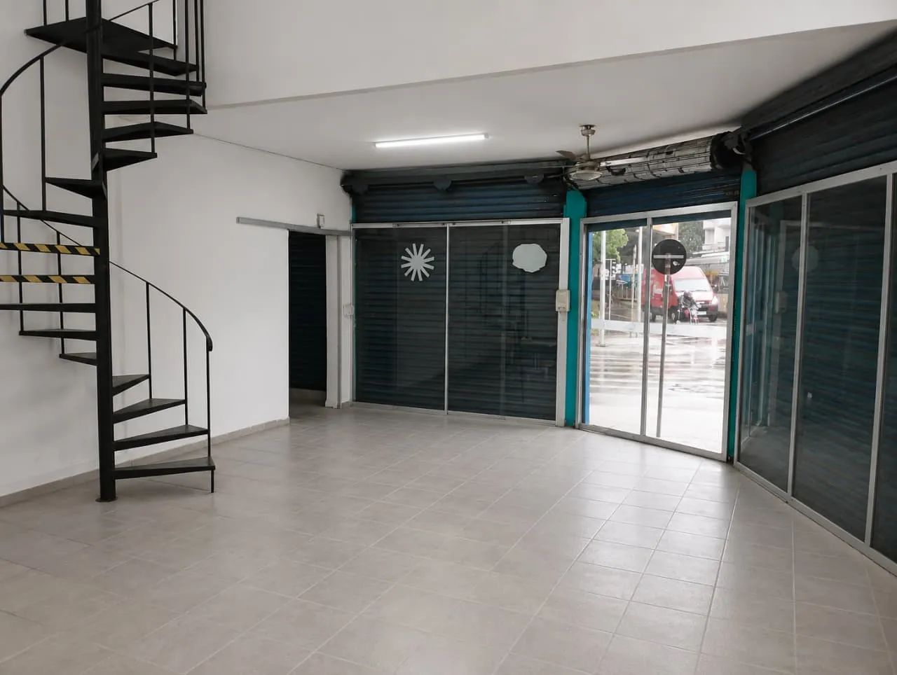 Loja na Avenida São João, 1651 - loja 3  700 m²