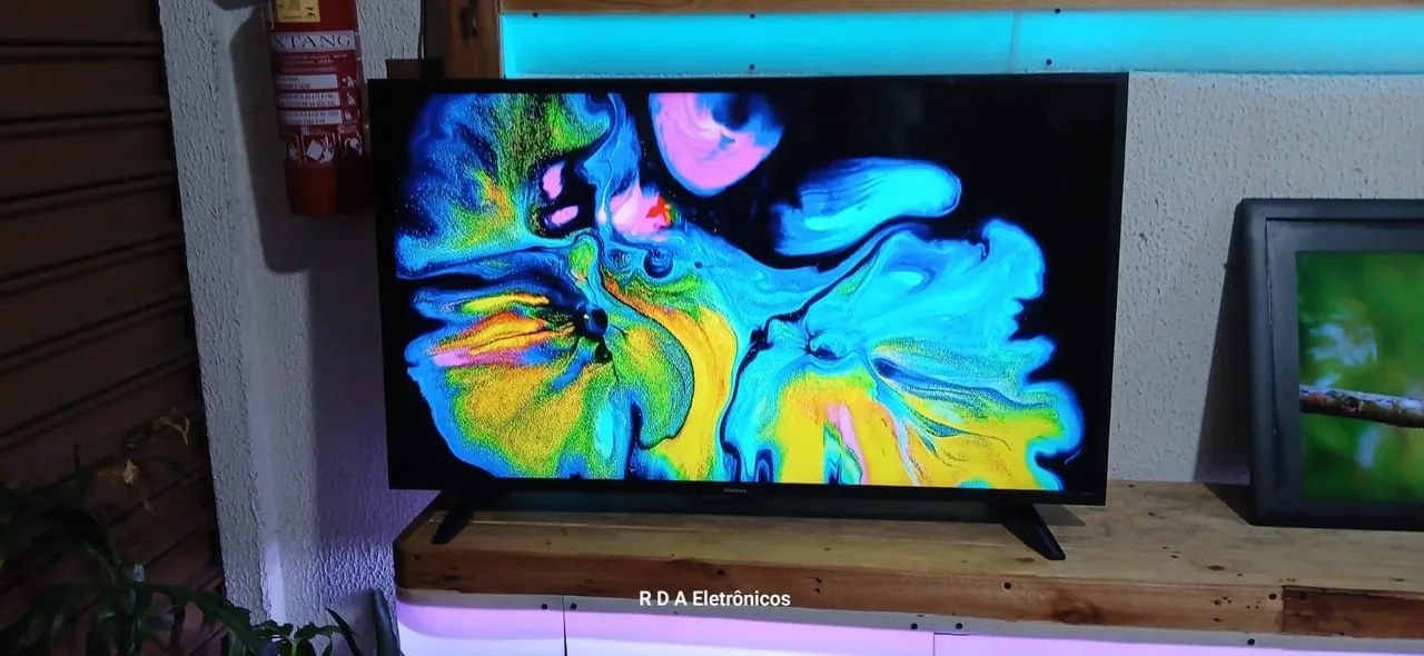 TV 43 polegadas smart com cabo controle todos apss YouTube e Netflix  - Foto 4