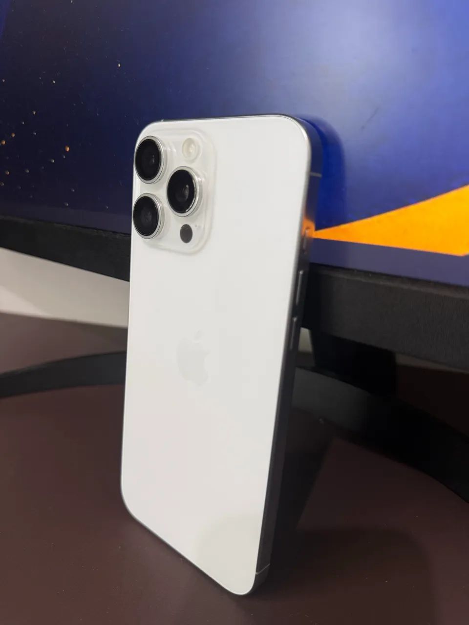 iPhone 16 Pro Max 256gb - Bateria 92% - Foto 3