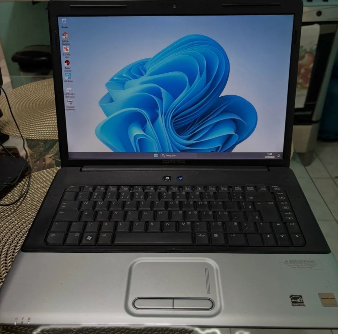 Vendo notebook compaq  - Foto 2