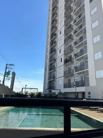 Apartamento a venda de 55m²  com suíte e piscina em Poá - SP