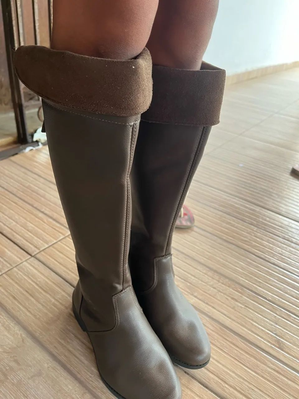 Vendo 2 botas - Foto 3