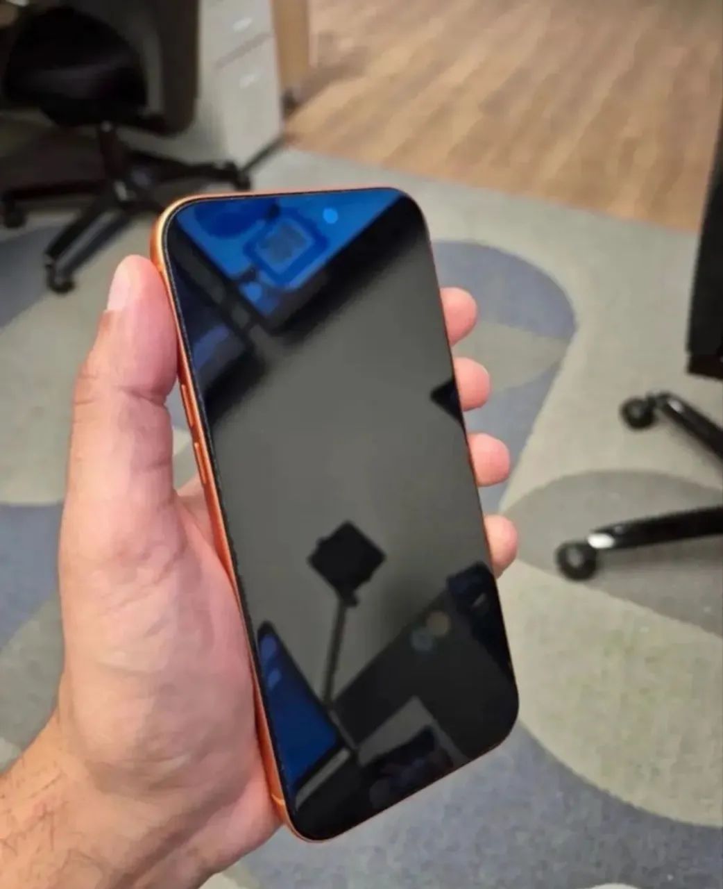 iPhone 17 pro Max laranja  - Foto 2