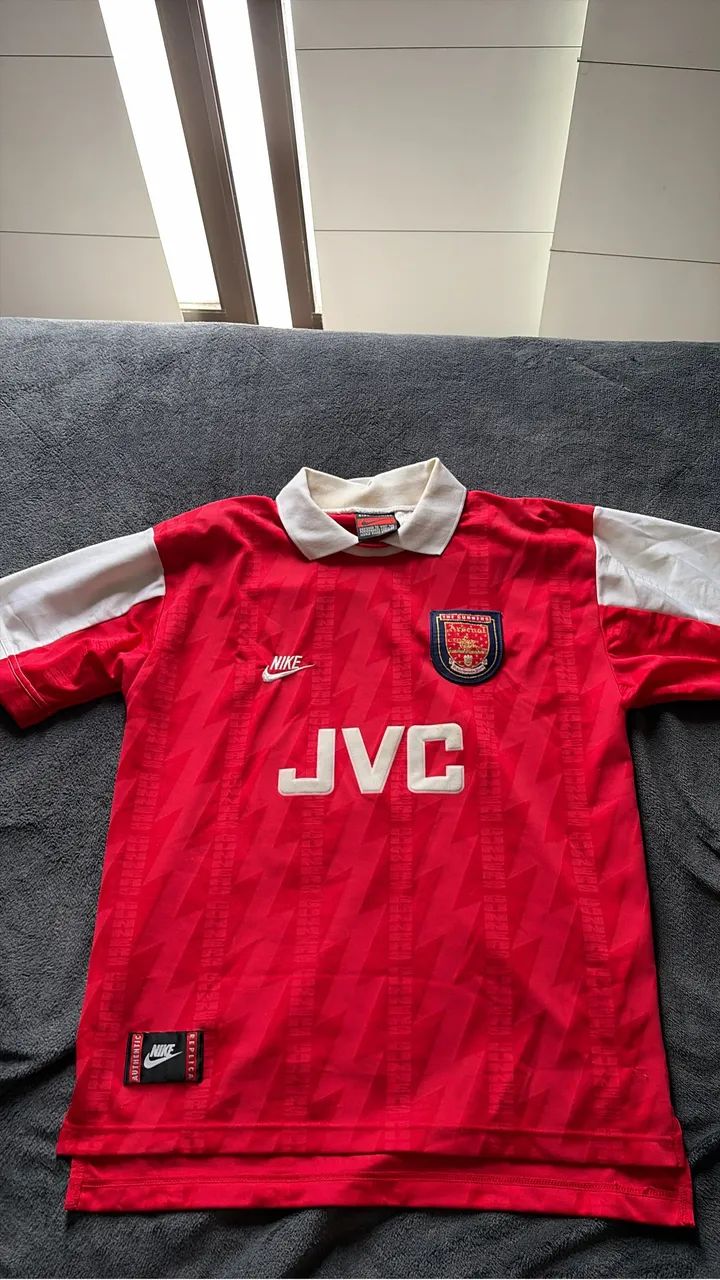 Arsenal 94/96 Nike JVC - Relíquia Anos 90 (Blockcore) - Roupas