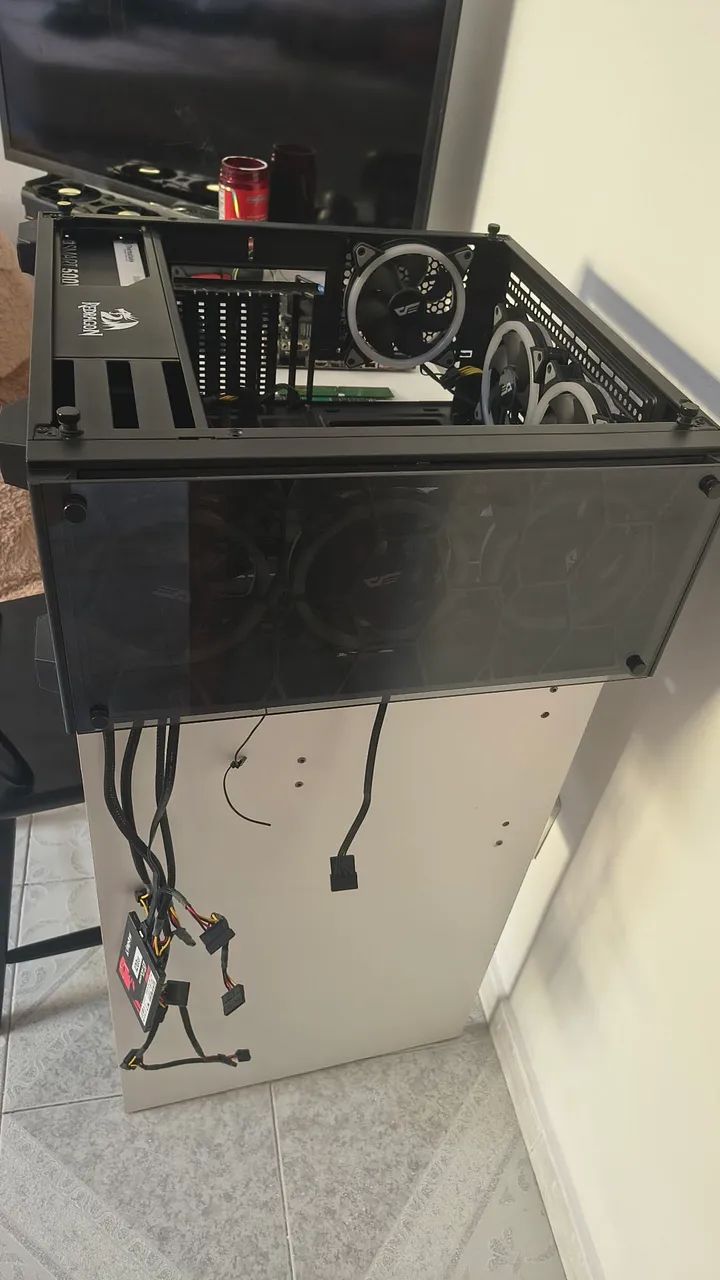 Gabinete Redragon Whelljack branco/branco  - Foto 3