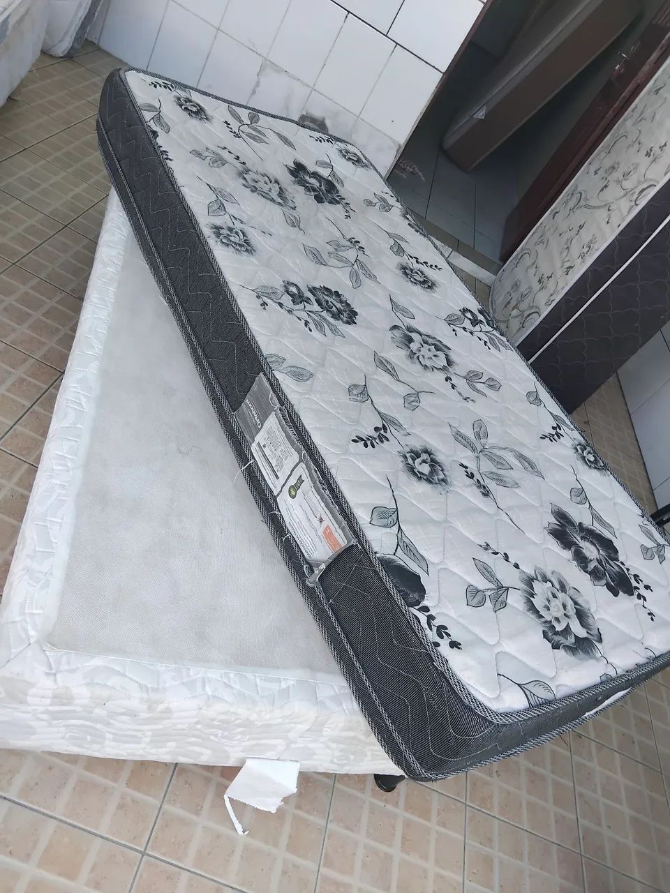 Cama Box solteiro barata 299,00!