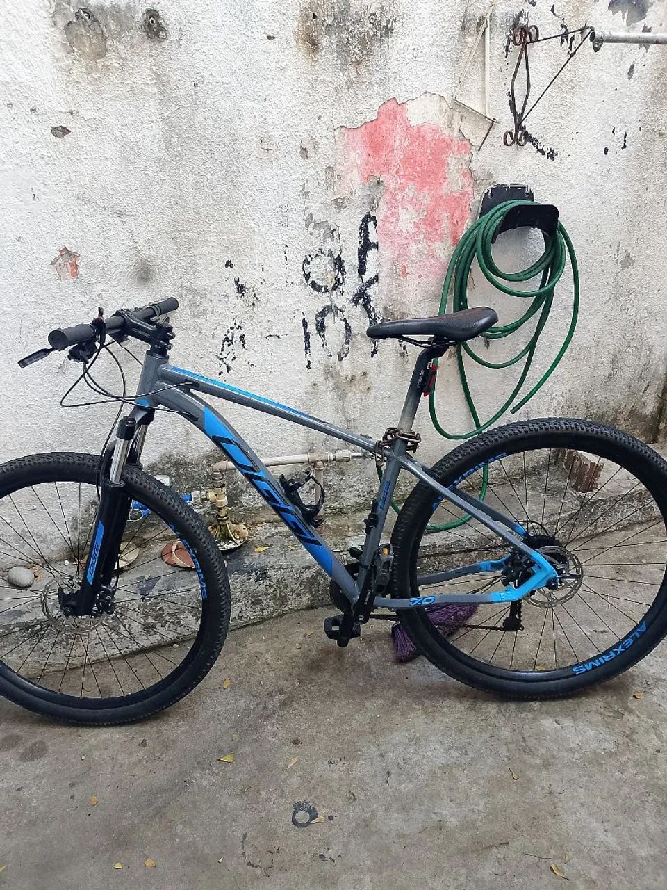 Bicicleta OGGI Aro 29 Alumínio