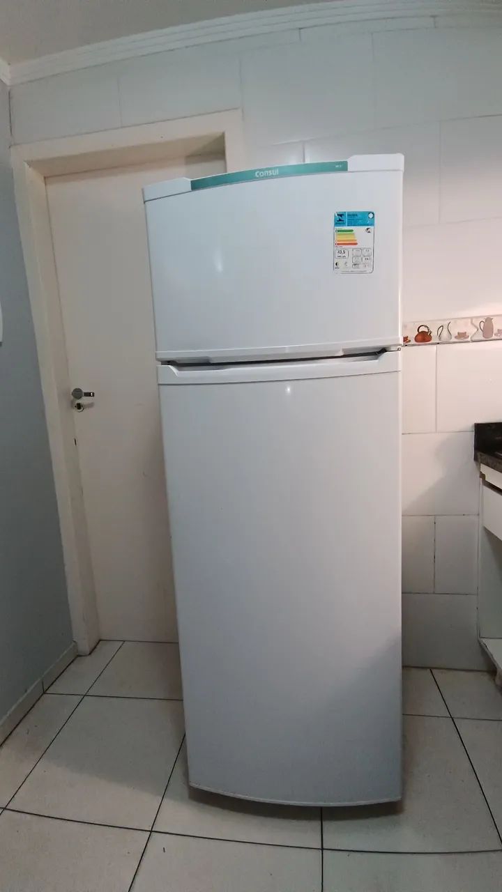 Vendo Geladeira no bairro dos Ingleses 