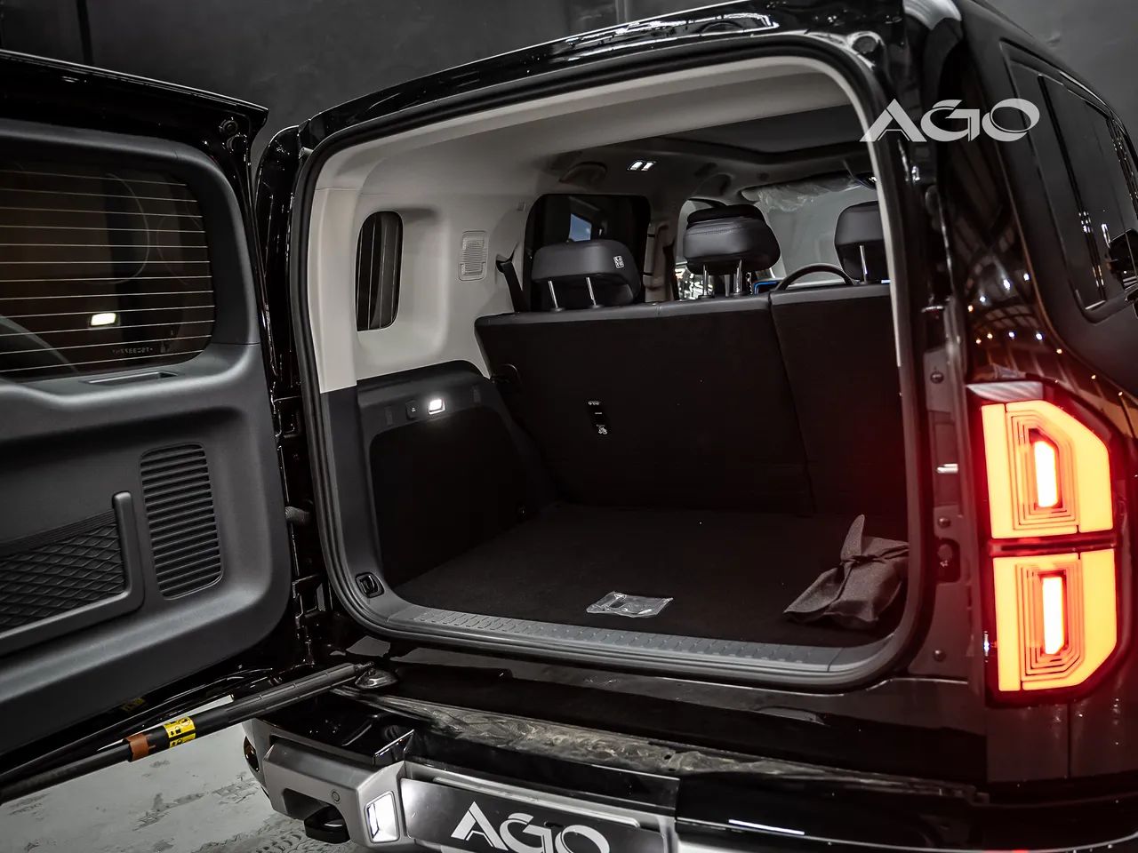 Denza B5 SUV híbrido plug-in, foto 9 de 11