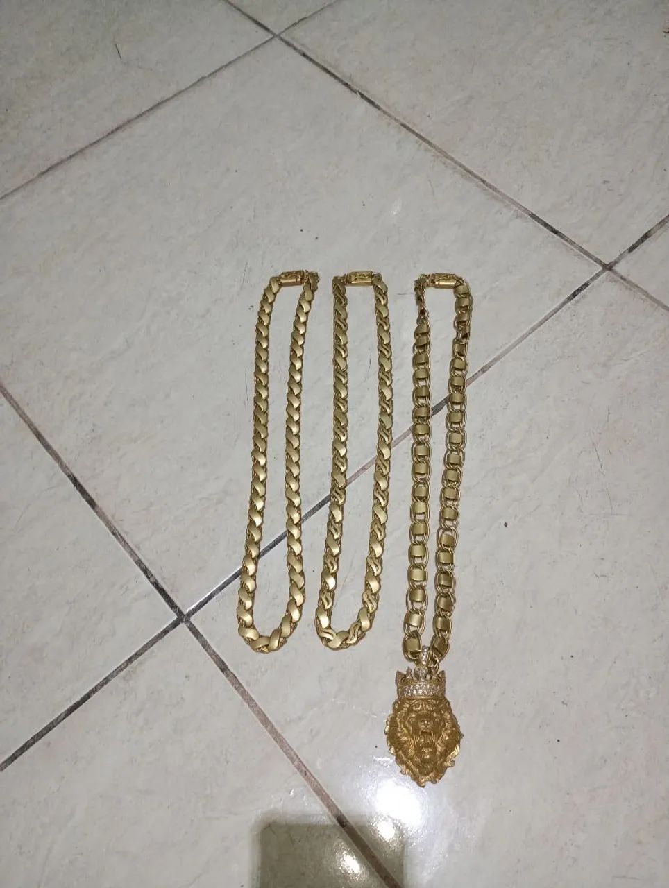 Vendo cordão de moeda antiga 