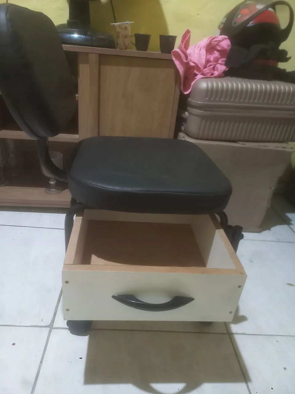 Cadeira de manicure  - Foto 3