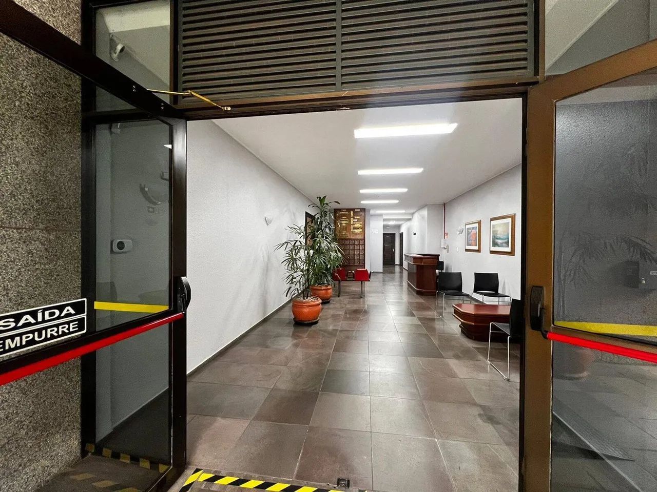 SALA COMERCIAL PARA VENDA NO CENTRO - Foto 2