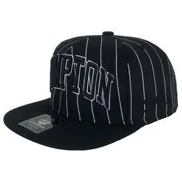 Boné Compton Snapback Bordado Risca de Giz Preto